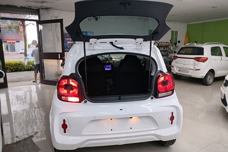 Used Roewe Clever 2021 302km Excellence Edition Trunk