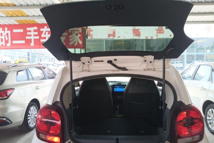 Used Roewe Clever 2021 302 km New Four-Seater Super-Efficient Version Trunk