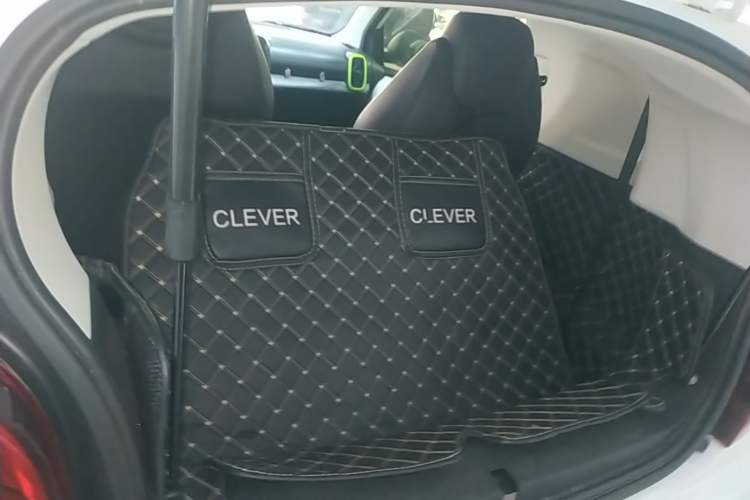 Used Roewe Clever 2021 302km Excellence Edition Trunk