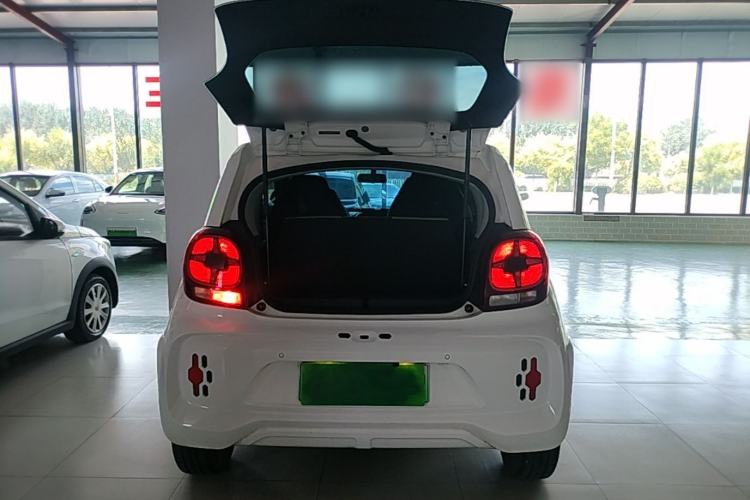 Used Roewe Clever 2021 302 km New Four-Seater Super-Efficient Version Trunk