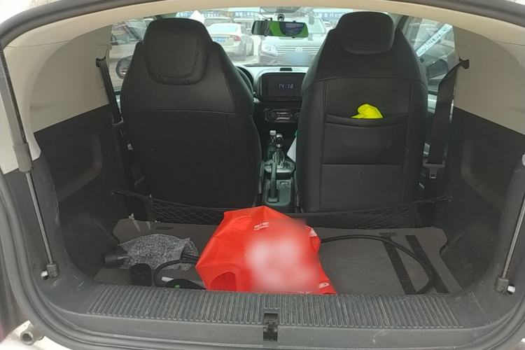 Used Roewe Clever 2021 302km All-Round Version Trunk