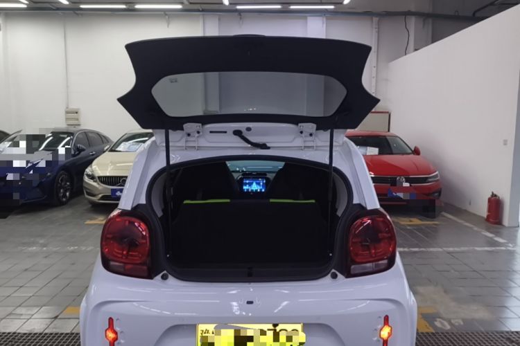Used Roewe Clever 2021 302 km New Four-Seater Super-Efficient Version Trunk