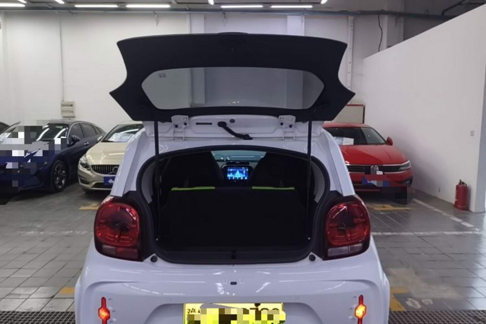 Used Roewe Clever 2021 302 km New Four-Seater Super-Efficient Version Trunk