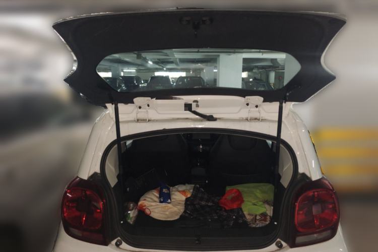 Used Roewe Clever 2021 302 km New Four-Seater Super-Efficient Version Trunk