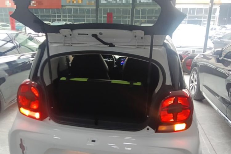 Used Roewe Clever 2021 302 km New Four-Seater Super-Efficient Version Trunk
