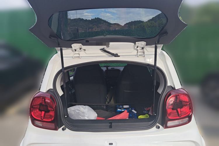 Used Roewe Clever 2021 302km Excellence Edition Trunk