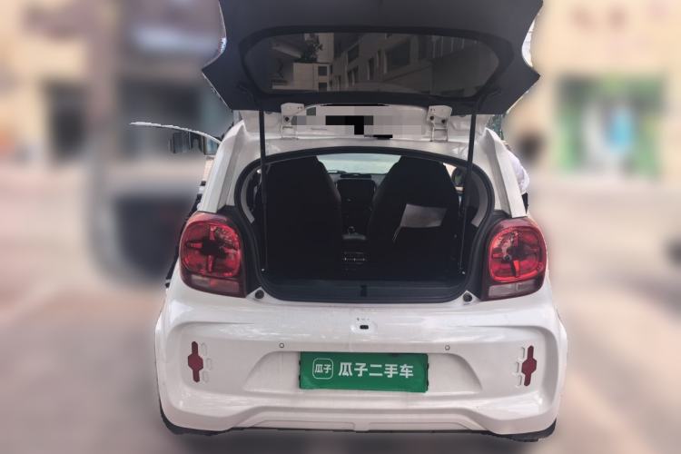 Used Roewe Clever 2021 302km All-Round Version Trunk