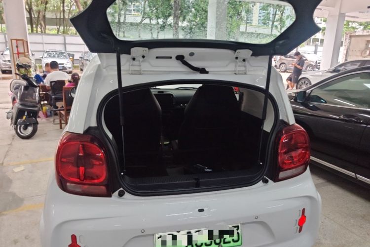 Used Roewe Clever 2021 302km Excellence Edition Trunk