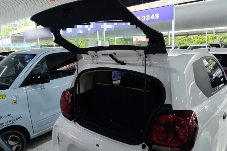 Used Roewe Clever 2021 302 km New Four-Seater Super-Efficient Version Trunk