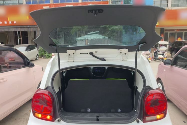 Used Roewe Clever 2021 302 km New Four-Seater Super-Efficient Version Trunk