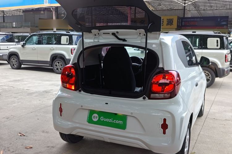 Used Roewe Clever 2021 302km Excellence Edition Trunk