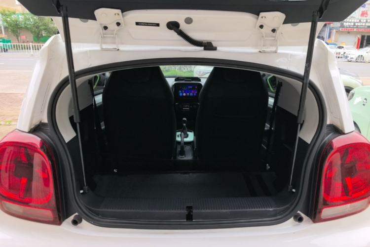 Used Roewe Clever 2021 302km Excellence Edition Trunk