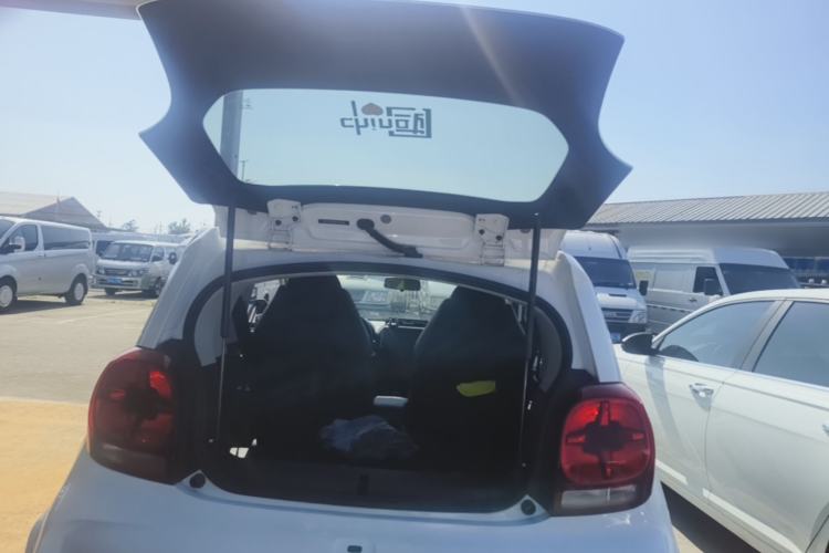 Used Roewe Clever 2021 302 km New Four-Seater Super-Efficient Version Trunk