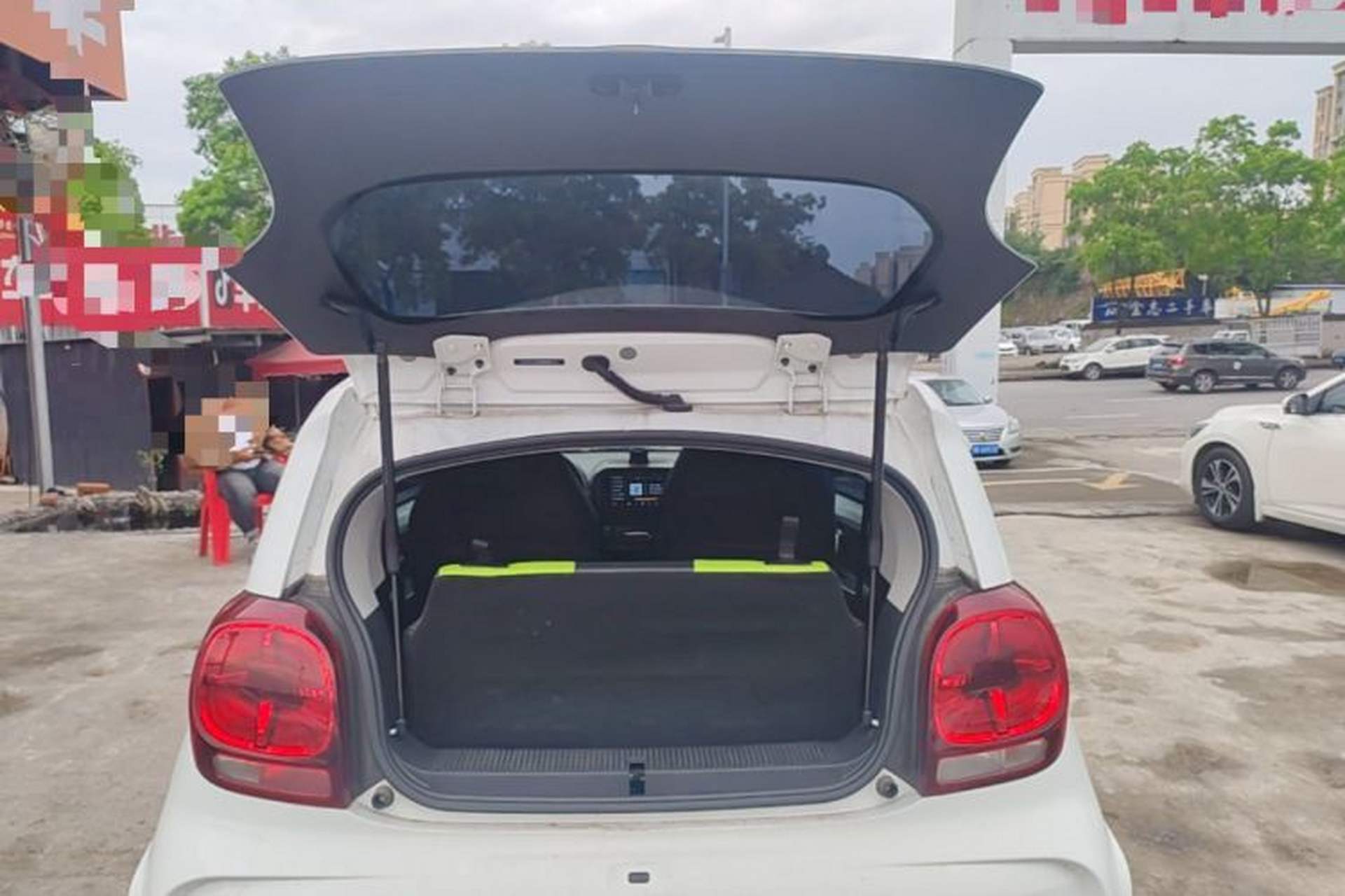 Used Roewe Clever 2021 302 km New Four-Seater Super-Efficient Version Trunk
