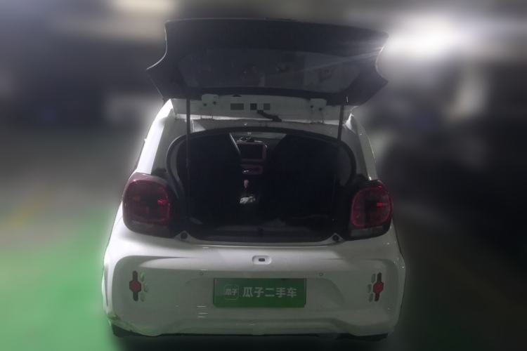 Used Roewe Clever 2021 302 km New Four-Seater Super-Efficient Version Trunk