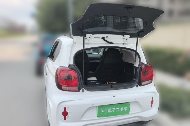 Used Roewe Clever 2021 302km All-Round Version Trunk