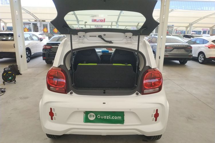 Used Roewe Clever 2021 302 km New Four-Seater Super-Efficient Version Trunk