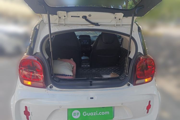 Used Roewe Clever 2021 302km Excellence Edition Trunk