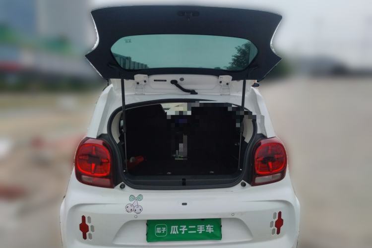 Used Roewe Clever 2021 302 km New Four-Seater Super-Efficient Version Trunk