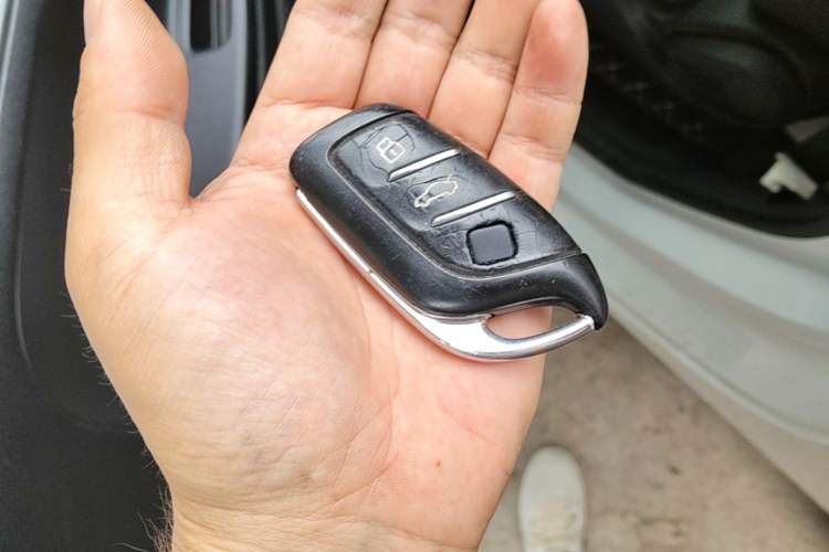 Used Roewe Clever 2021 302km All-Round Version Vehicle Key