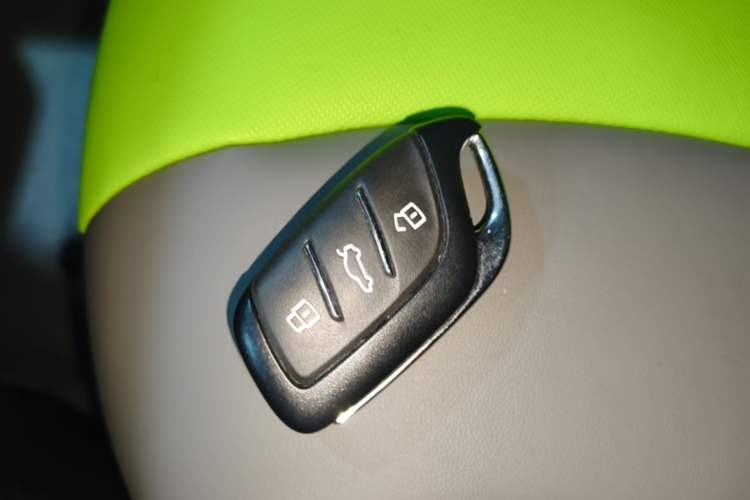 Used Roewe Clever 2021 302km All-Round Version Vehicle Key