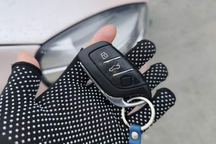 Used Roewe Clever 2021 302km All-Round Version Vehicle Key