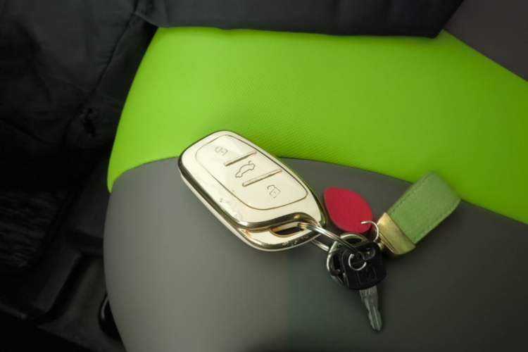Used Roewe Clever 2021 302km All-Round Version Vehicle Key