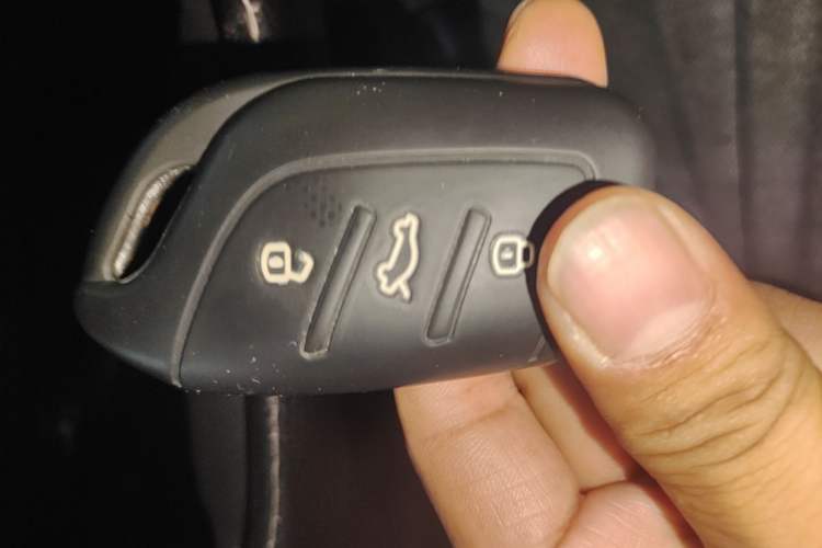 Used Roewe Clever 2021 302km All-Round Version Vehicle Key