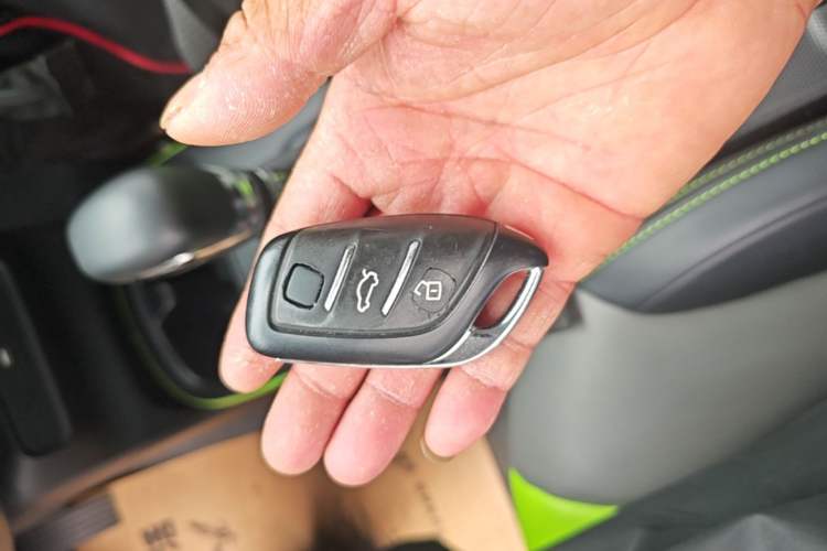 Used Roewe Clever 2021 302km All-Round Version Vehicle Key