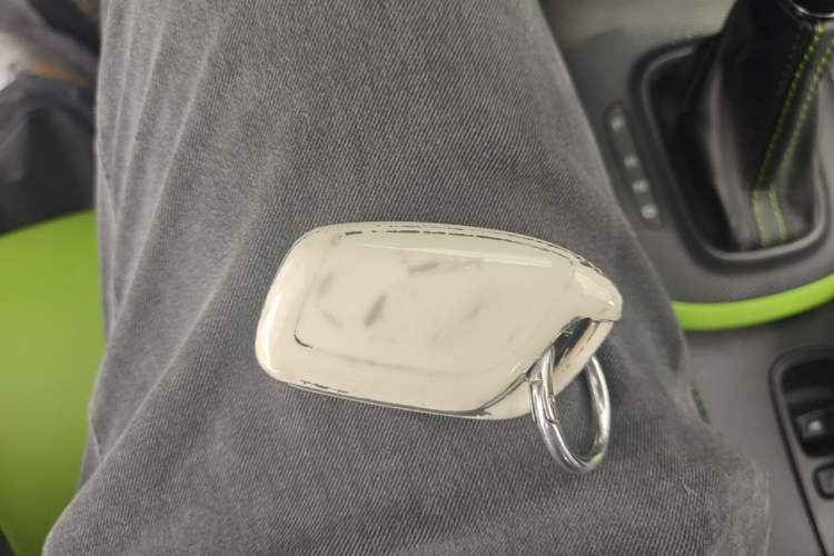 Used Roewe Clever 2021 302km All-Round Version Vehicle Key