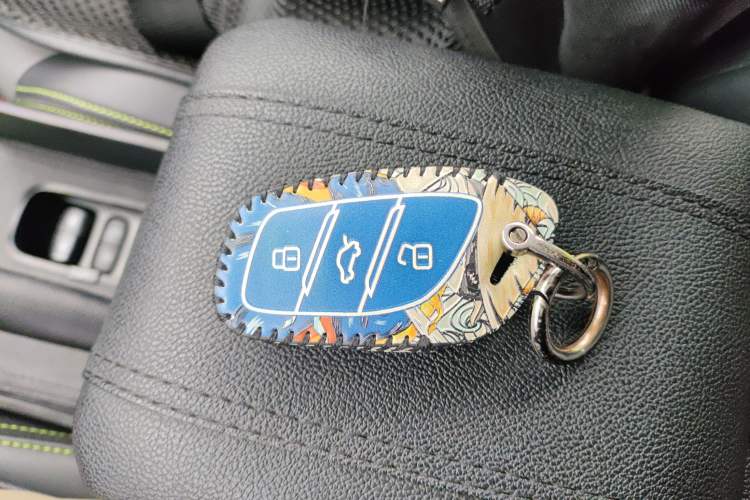 Used Roewe Clever 2021 302km All-Round Version Vehicle Key