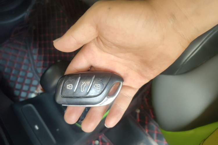 Used Roewe Clever 2021 302km All-Round Version Vehicle Key
