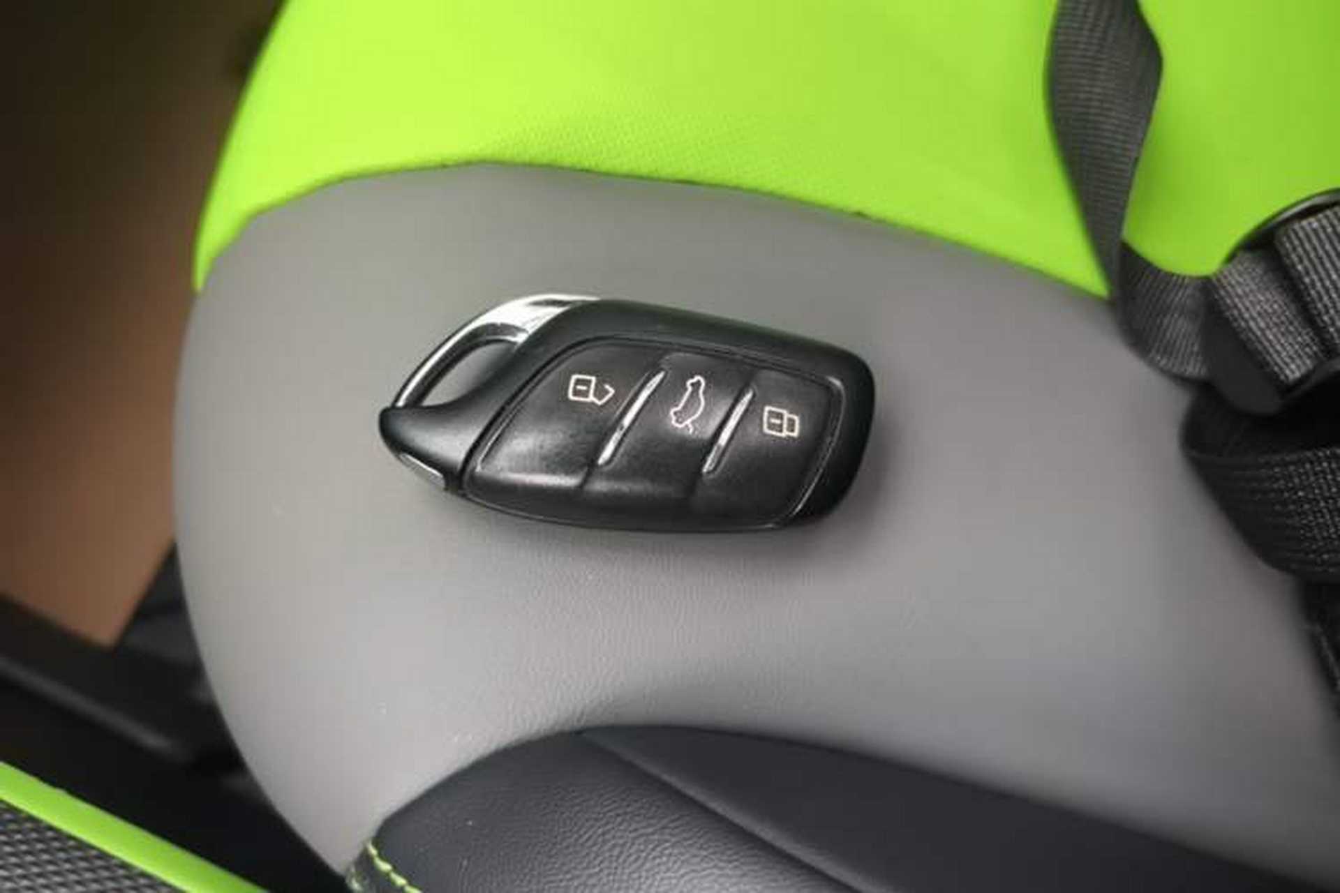 Used Roewe Clever 2021 302km All-Round Version Vehicle Key