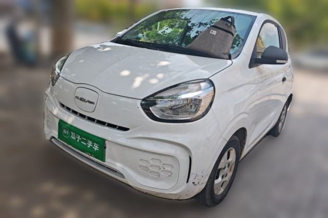 Used Roewe Clever 2021 302 km New Four-Seater Super-Efficient Version