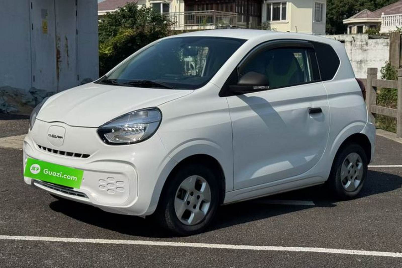 Фото Roewe с площадки