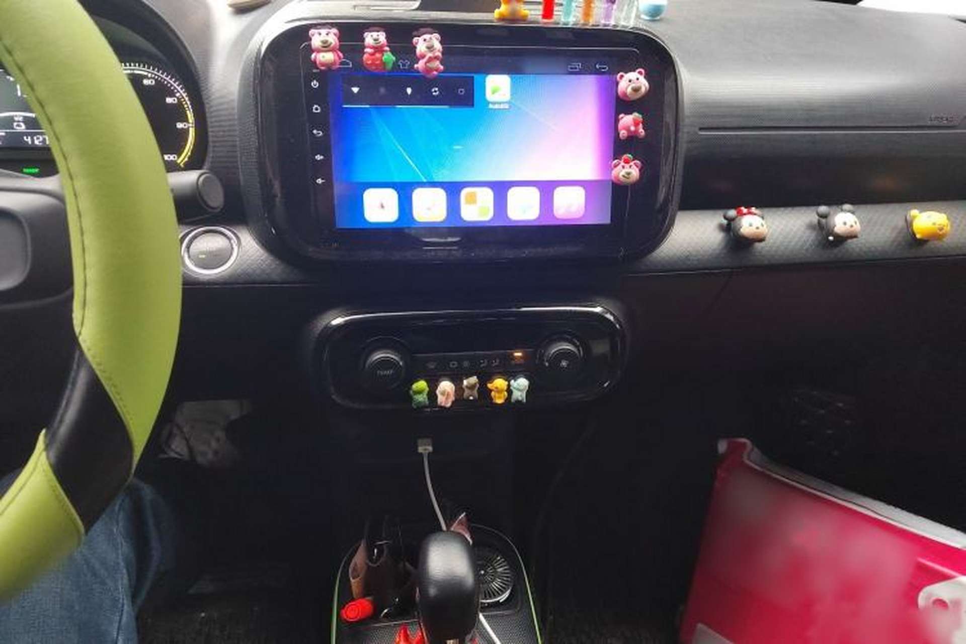 Used Roewe Clever 2021 302km All-Round Version Audio And AC Panel