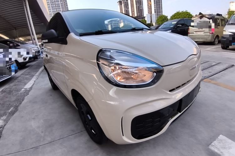 Used Roewe Clever 2021 302km All-Round Version Front Right 45 Deg