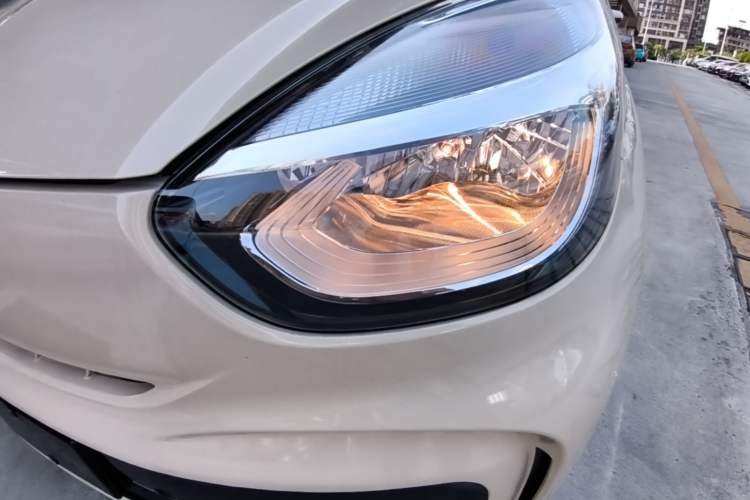 Used Roewe Clever 2021 302km All-Round Version Left Front Headlight