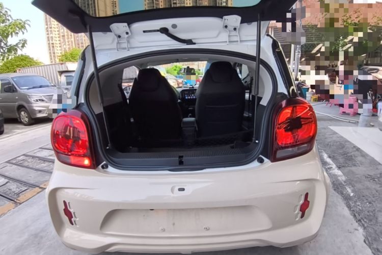 Used Roewe Clever 2021 302km All-Round Version Trunk