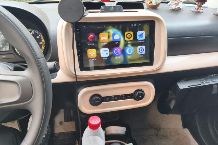 Used Roewe Clever 2022 311km QiQi BoBo Edition Audio And AC Panel