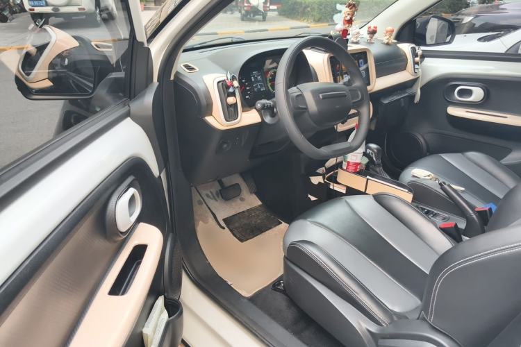 Used Roewe Clever 2022 311km QiQi BoBo Edition Driver Seat