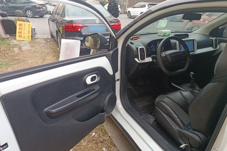 Used Roewe Clever 2022 311km QiQi BoBo Edition Driver Seat