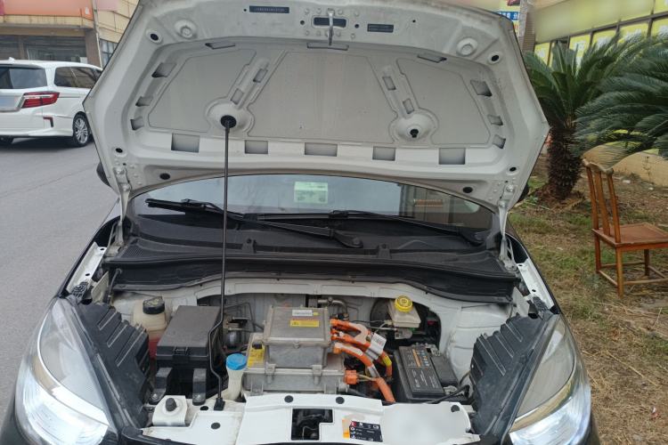 Used Roewe Clever 2022 311km QiQi BoBo Edition Engine Bay