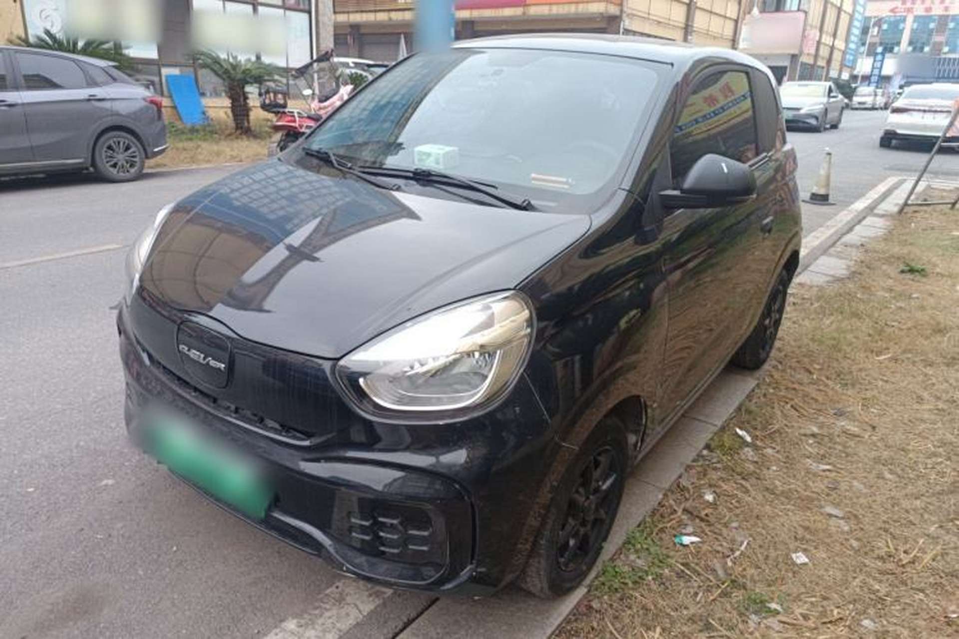 Used Roewe Clever 2022 311km QiQi BoBo Edition Front Left 45 Deg