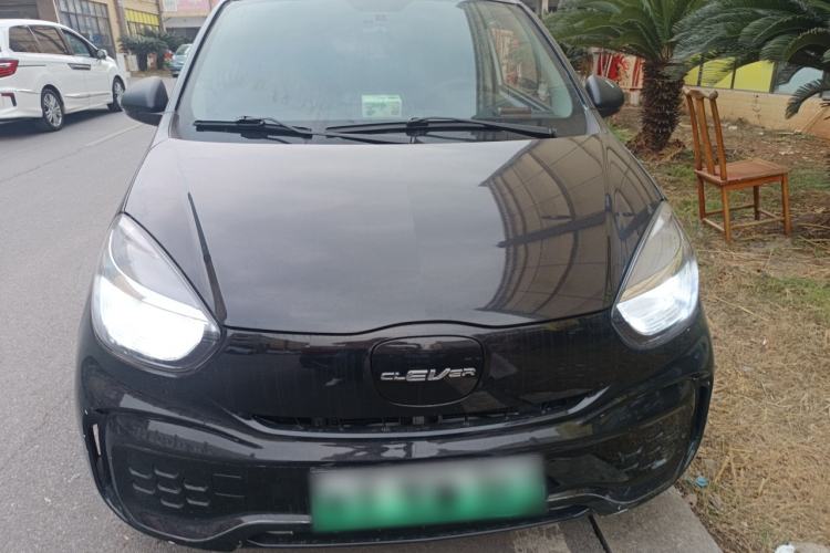 Used Roewe Clever 2022 311km QiQi BoBo Edition Front