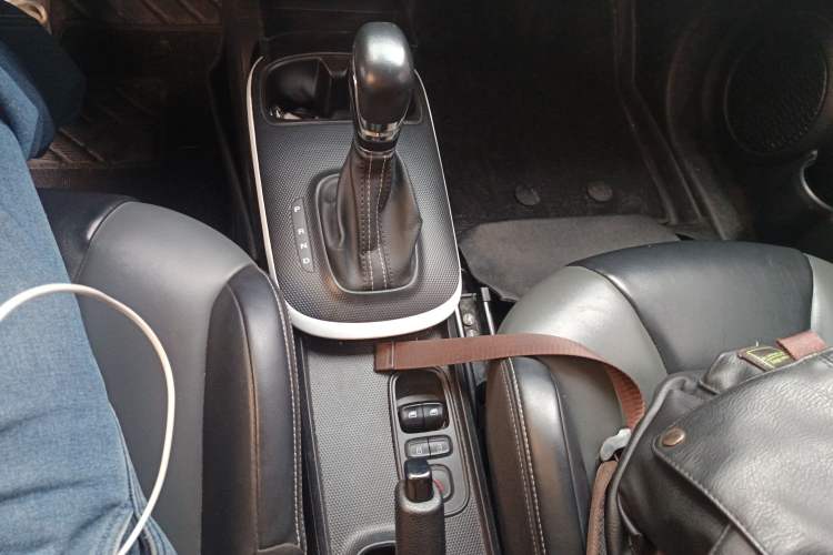 Used Roewe Clever 2022 311km QiQi BoBo Edition Gear Lever