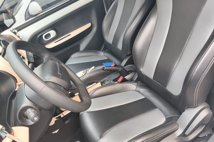 Used Roewe Clever 2022 311km QiQi BoBo Edition Left Front Seat