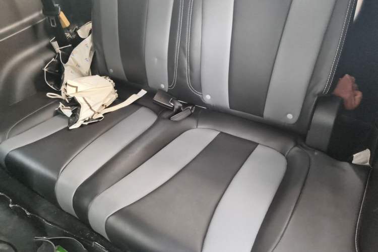 Used Roewe Clever 2022 311km QiQi BoBo Edition Left Rear Seat