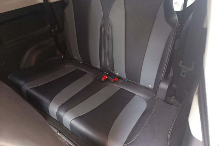 Used Roewe Clever 2022 311km QiQi BoBo Edition Left Rear Seat