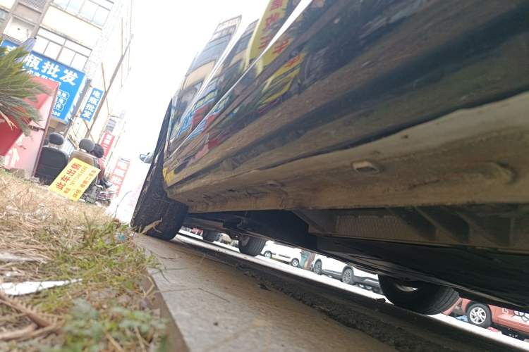 Used Roewe Clever 2022 311km QiQi BoBo Edition Left Side Sill